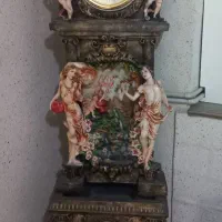 .ساعت دارای آب نما