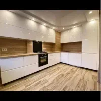 واحد ۱۰۰ متری فول دیزاین غرق نور قیمت زیر کارشناسی