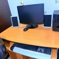 فروش کامپیوتر و کیس و باند و کیبرد و میز و صندلی
