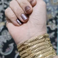 تعدادی النگو طلا روس رنگ ثابت