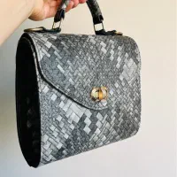 کیف شیک و جا دار طوسی