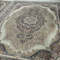 یک فرش ۹ متری به همراه ۲ قالیچه .فرش مشهد