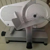 کالباس بر محک و ترازو