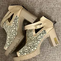 صندل زنانه