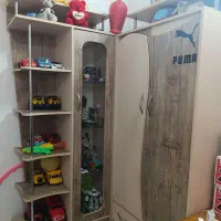 کمد لباس و ویترین نوجوان