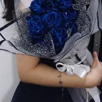 دسته گل آبی شاین دار