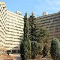 ۳ خوابه بالکن دار بازسازی شده