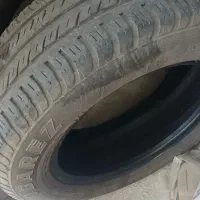 ۲ عدد لاستیک بارز