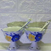 بستنی خوری گل پنبه‌ای