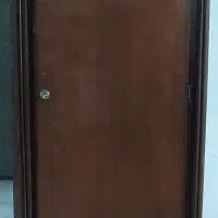 کمد لباسی سالم کار کرده