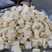 عرضه بستنی و پاستیل خشک به صورت عمده