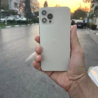 فیک طرح ایفون ۱۲پرومکس طلایی