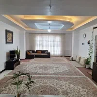 واحد ۱۳۲متری / سه خواب / حاج زینل