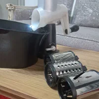 خردکن و رنده دستی نو با کارتن
