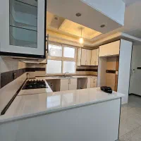 ۶۵ متر تک خوابه / پارکینگ و انباری زیر ۷ سال ساخت