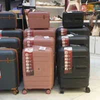 حراج  چمدان نشکن خارجی  زیر قیمت به علت تغییر شغل