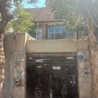 خانه-قدیمی-نیاز-به-بازسازی