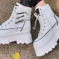 کفش لژدار