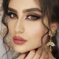 متخصص میکاپ عروس با۱۰سال سابقه ازاهواز و در بروجن
