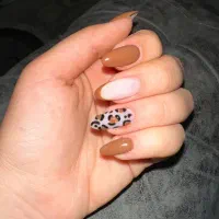 کلیه خدمات کاشت ناخن