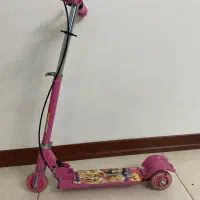 اسکوتر صورتی