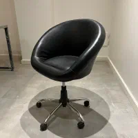 صندلی چرخ دار شرکتی + میز کار گروهی