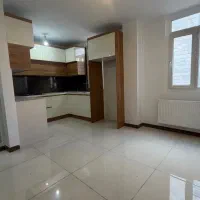 ۴۲ متر/ ۲۰ متر حیاط اختصاصی/خوش نقشه/