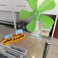 پنکه رومیزی گیره‌دار ۵ پره سبز