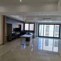 نوساز 108 متری نور و نقشه عالی