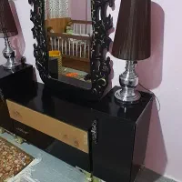 میز ارایش مشکی طلایی