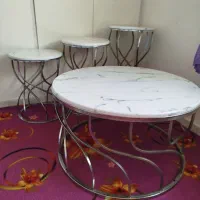 میزگرد و سه عدد عسلی