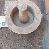 هاونگ بزرگ سنگی قدمت صدساله