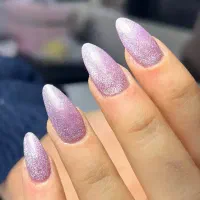 خدمت کاشت تخصصی ناخن