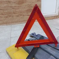 تابلو خطر بهمراه لوازم