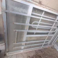 دو عدد پنجره فلزی۱۷۰در۱۲۰ سالم بدون