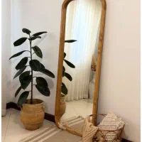 اینه قدی با فریم چوبی