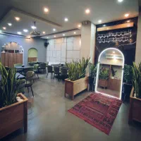 استخدام کافه فست فود
