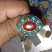 انگشتر زیبا و قدیمی