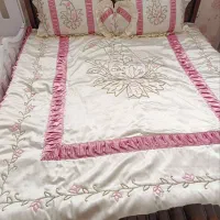 رو تختی همراه با رو بالشتی