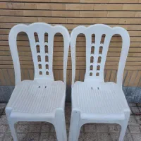 ۱۹ عدد صندلی پلاستیکی