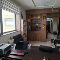 اجاره واحد اداری/ روبه نما و نبش میدان