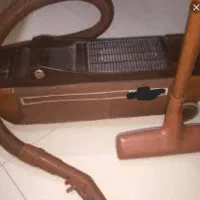 جاروبرقی قدیمی
