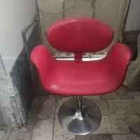 صندلی اپنی قرمز