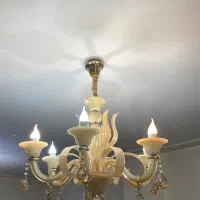 لوستر و شمعدانی