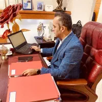 وکیل پایه یک دادگستری و مشاور حقوقی و قراردادها