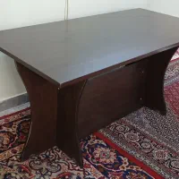 میز و کمد یا ویترین