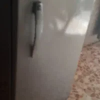 یخچال‌۹فوت‌‌ایستکول‌کوچک‌درحدنوکم‌کارکردسالم‌وتمیز