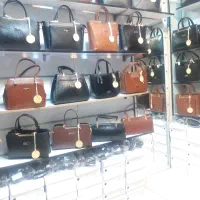 به یک فروشنده اقا نیازمندیم