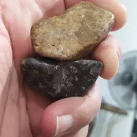 دو عدد گوهر شب چراغ که تو دفینه بوده کارشناسی شده