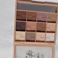 سایه دوازده رنگ نو